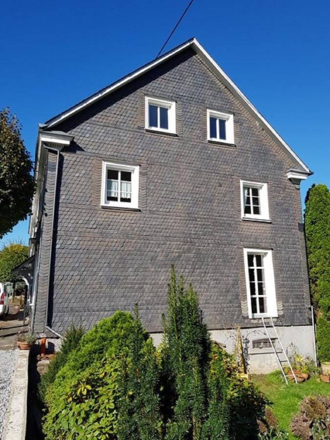 Ferienwohnung Drei Lilien 굼머스바흐 외부 사진